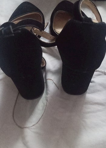 Siyah Süet Stiletto Topuklu Kadın Ayakkabı - Görsel 3