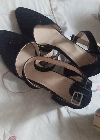 Siyah Süet Stiletto Topuklu Kadın Ayakkabı - Görsel 2