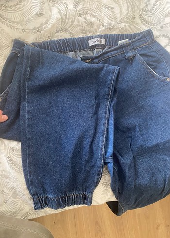 Kadın Mavi Denim Geniş Kesim Midi Jean - Görsel 2