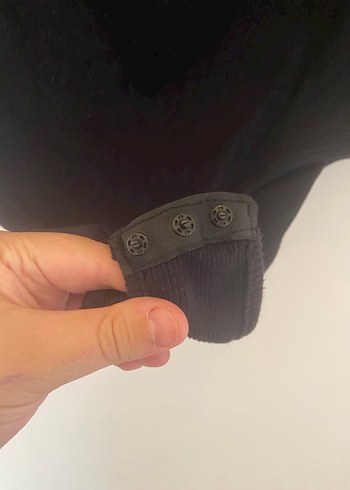 Siyah V Yakalı Gotik Strappy Kadın Bluz - Görsel 2