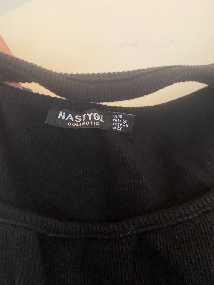 Siyah V Yakalı Gotik Strappy Kadın Bluz - Görsel 3