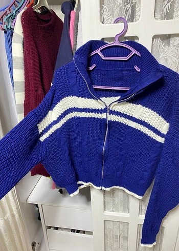 Mavi Yüksek Yakalı Örgü Kadın Kazak - Görsel 2