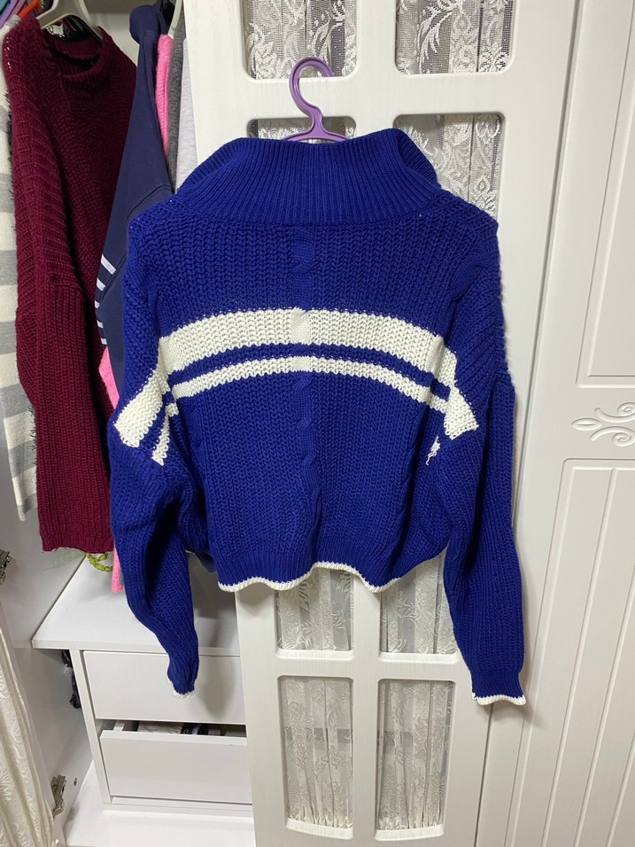 Mavi Yüksek Yakalı Örgü Kadın Kazak - Görsel 3