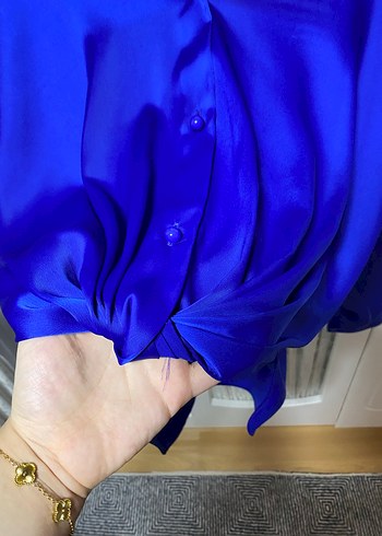 Parlak Mavi Kadın Düğmeli Gömlek - Görsel 4