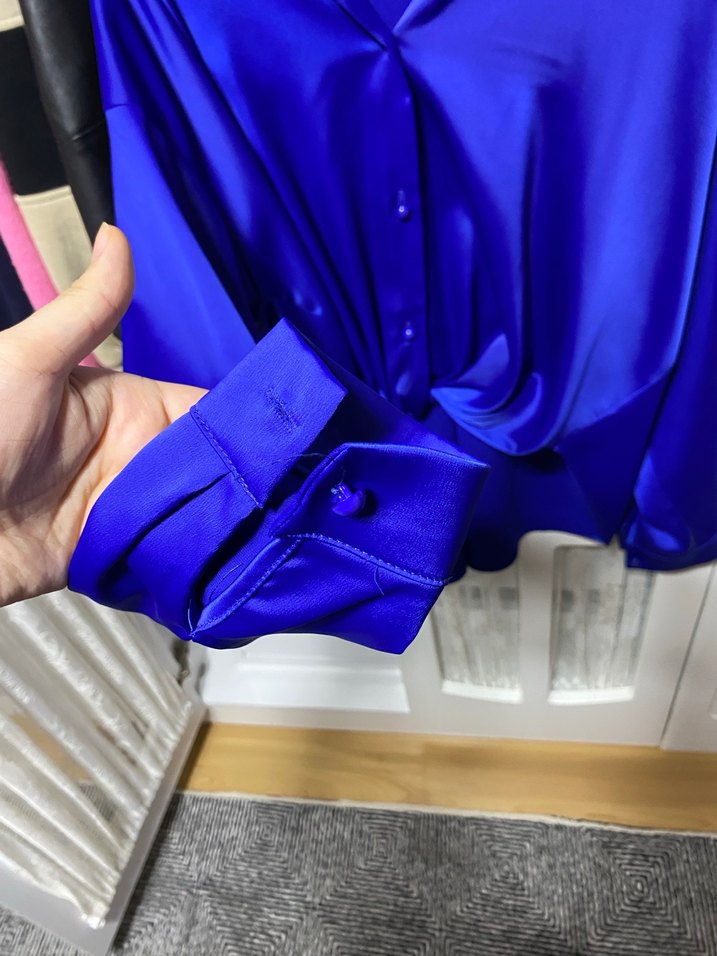 Parlak Mavi Kadın Düğmeli Gömlek - Görsel 3