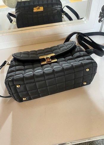 Siyah Deri Kareli Tokalı Kadın Çanta - Görsel 4