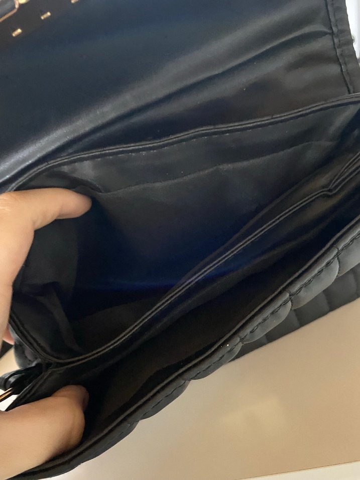 Siyah Deri Kareli Tokalı Kadın Çanta - Görsel 2