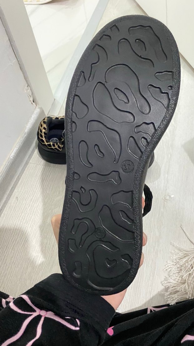 Yılan Desenli Siyah Kadın Spor Ayakkabı - Görsel 5