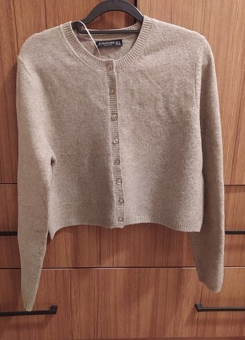 Stradivarius hırka s beden 