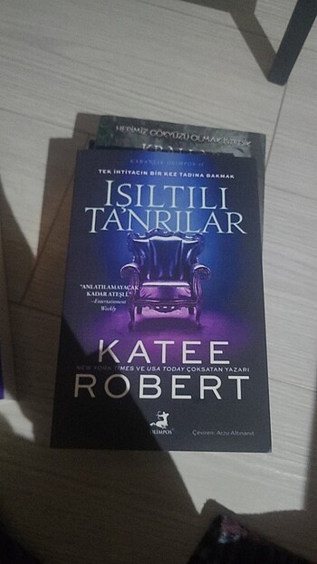 Işıltılı Tanrılar - Katee Robert