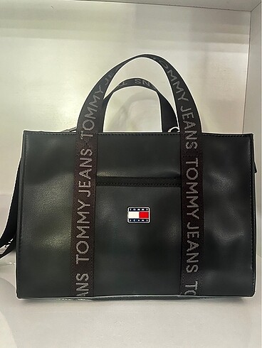  Beden Tommy Jeans Çanta