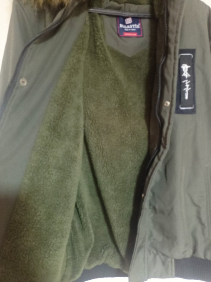 Gri Kamuflaj Desenli Kürklü Streetwear Ceket - Görsel 2