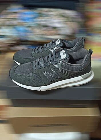 New Balance 009 Kadın Spor Ayakkabı orj.