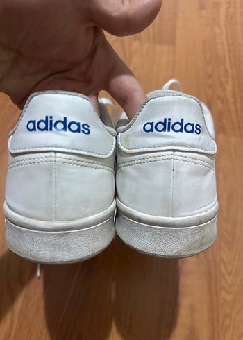 Beyaz Adidas Çizgili Bağcıklı Spor Ayakkabı - Görsel 4