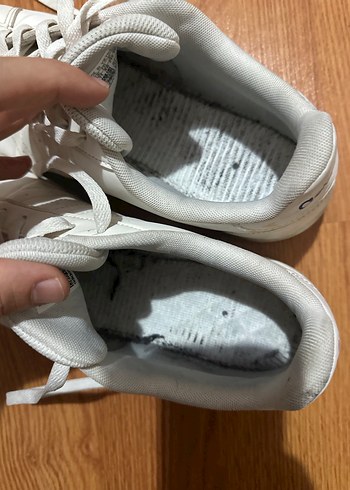 Beyaz Adidas Çizgili Bağcıklı Spor Ayakkabı - Görsel 3