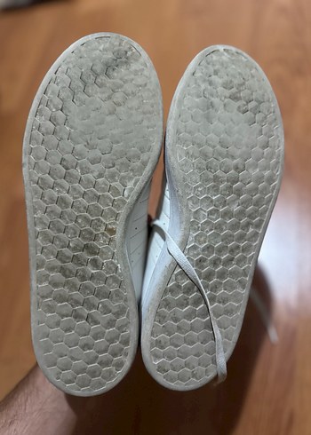 Beyaz Adidas Çizgili Bağcıklı Spor Ayakkabı - Görsel 5