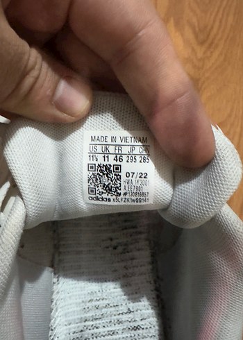 Beyaz Adidas Çizgili Bağcıklı Spor Ayakkabı - Görsel 6