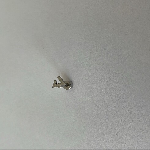 Üçgen Piercing - Görsel 2