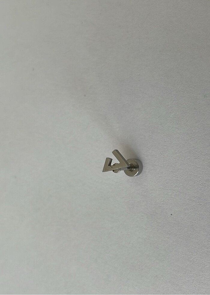 Üçgen Piercing - Görsel 2