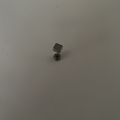 Kare Piercing - Görsel 2