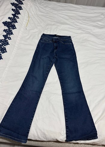 diğer Beden Kadın Mavi Bol Kesim Kemerli Denim Pantolon