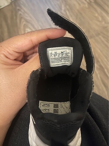 21 Beden siyah Renk Nike bebek ayakkabısı