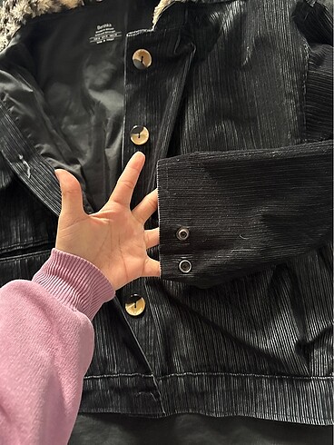 m Beden siyah Renk BERSHKA CEKET