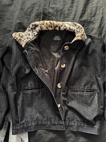 BERSHKA CEKET