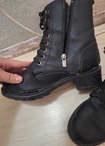 37 Beden siyah Renk Kısa bot 
