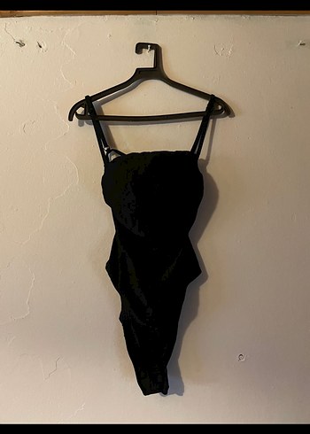 Ayyıldız Siyah Drapeli Strappy Gotik Mayo SIFIR