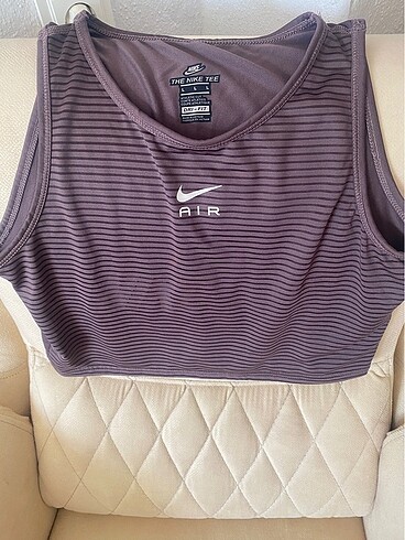 Crop nıke