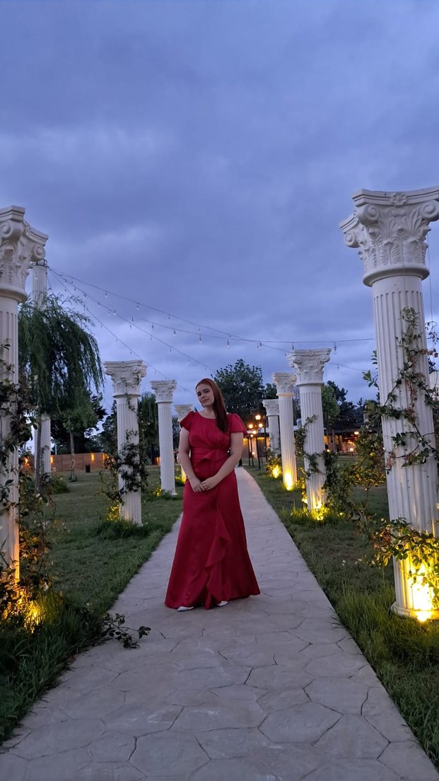 Kırmızı Saten Uzun Kadın Elbise - Görsel 5