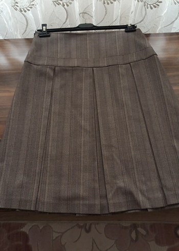 Çizgili kumas Pilili Midi Etek - Görsel 3