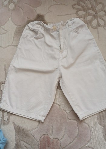 Erkek Çocuk Beyaz Pamuklu Bol Kesim Şort - Görsel 2