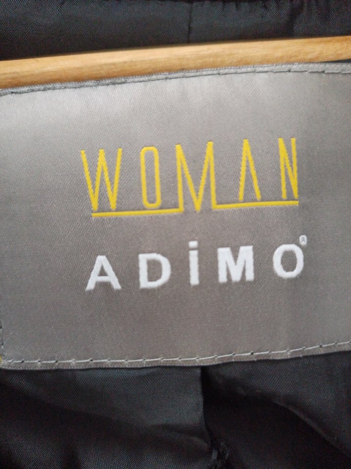 Düğmeli Siyah Kısa Kaban - Görsel 3