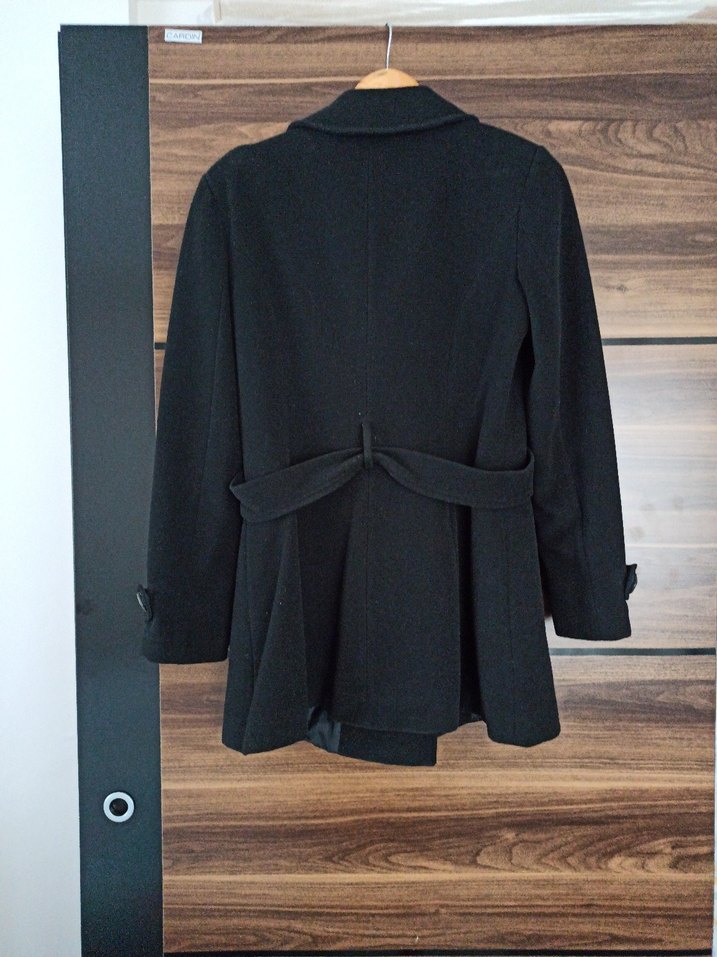 Düğmeli Siyah Kısa Kaban - Görsel 2