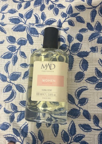 MD Kadın Parfümü 100 ml Floral Kokulu