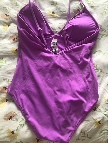 mor mayo kadın - Görsel 3