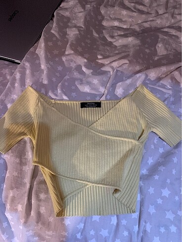 Bershka Düşük omuz crop
