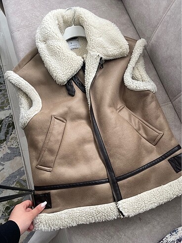 Stradivarius Kürklü Yelek
