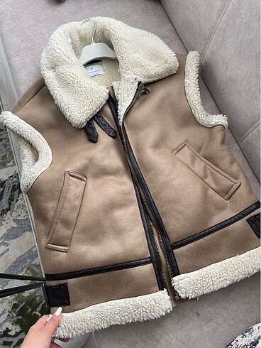 Stradivarius Stradivarius Kürklü Yelek
