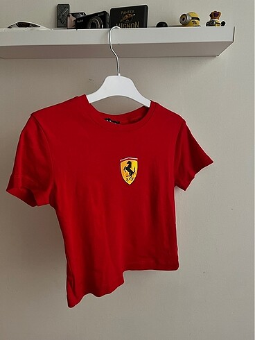 Diğer Ferrari Crop