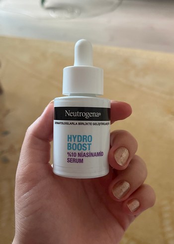 Neutrogena Hydro Boost %10 Niasinamid Serum 30ml - Görsel 7