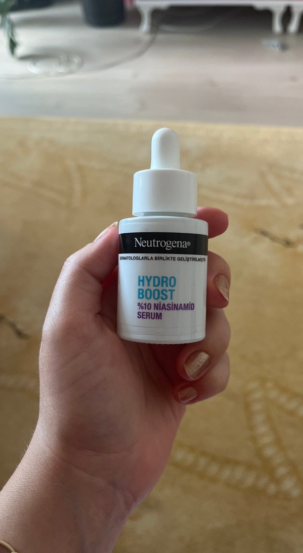 Neutrogena Hydro Boost %10 Niasinamid Serum 30ml - Görsel 2