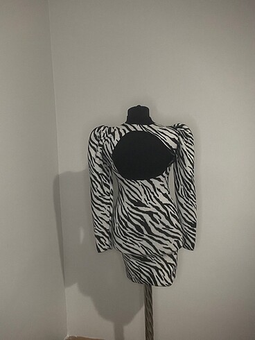 s Beden siyah Renk Bershka zebra triko elbise