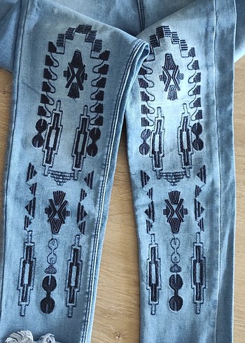 Nakışlı ve Boncuklu Bohem Kadın Kot Pantolon - Görsel 2