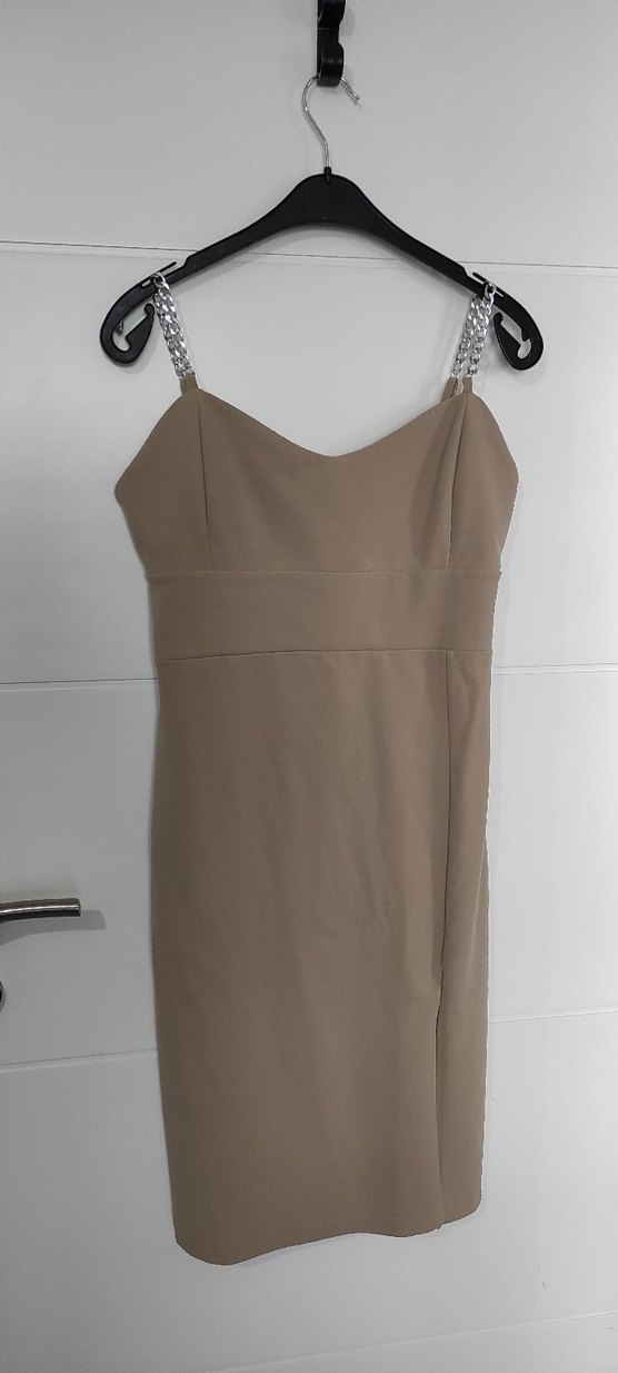 Bej İnce Askılı Uzun V Yaka Elbise - Görsel 3