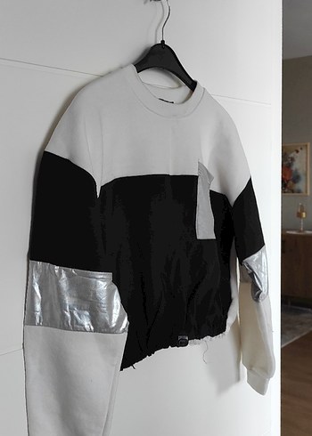 Gri Siyah Parlak Detaylı Salaş Sweatshirt - Görsel 2