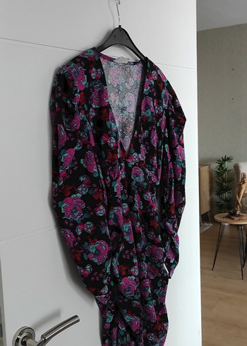 Pembe Çiçekli V Yaka Mini Elbise - Görsel 7