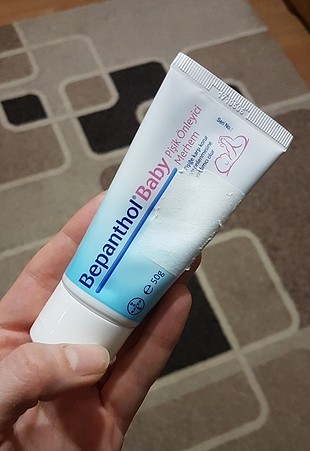 bepanthol baby pisik kremi 